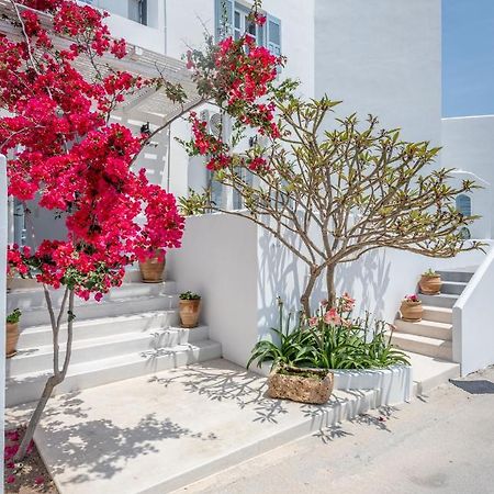Anita Rooms & Suites Milos Adamantas Eksteriør billede