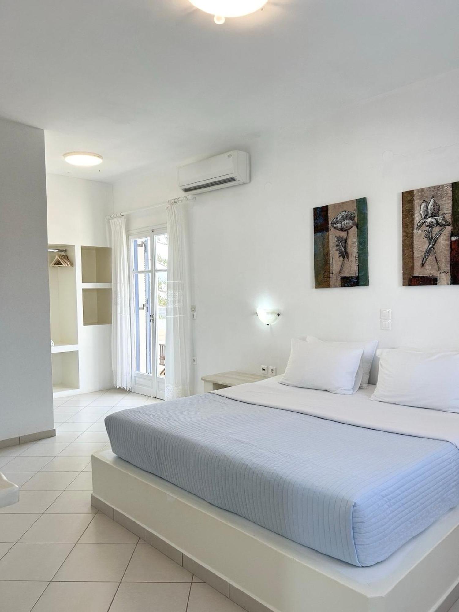 Anita Rooms & Suites Milos Adamantas Eksteriør billede